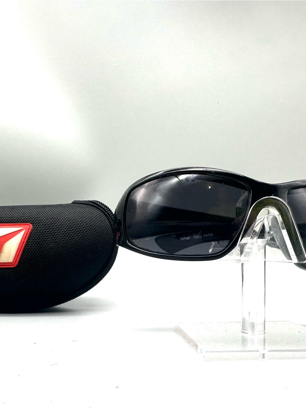 7eye Panoptx Taku F5705 Sunglasses Mens Black Wrap AirDam Motorcycling Flaw